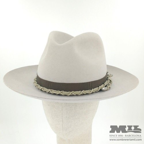 Sombrero Fedora perla con cuerda