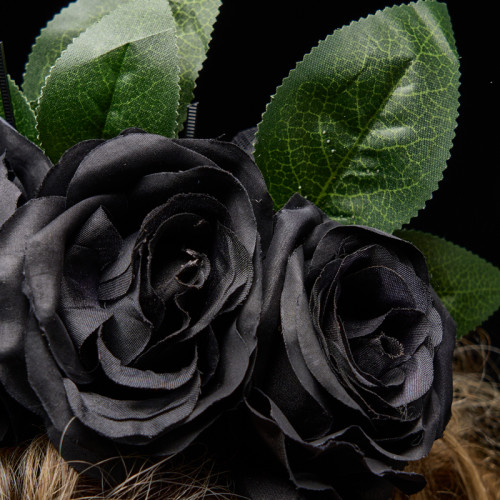 Tocado Las Rosas Negras detalle flor