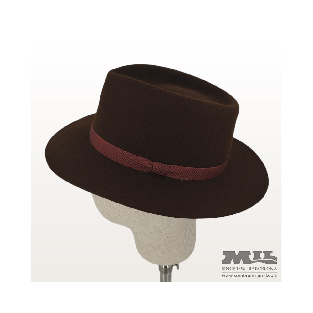 Oppenheimer's hat left side