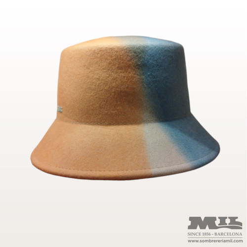 Special dye bucket hat by...