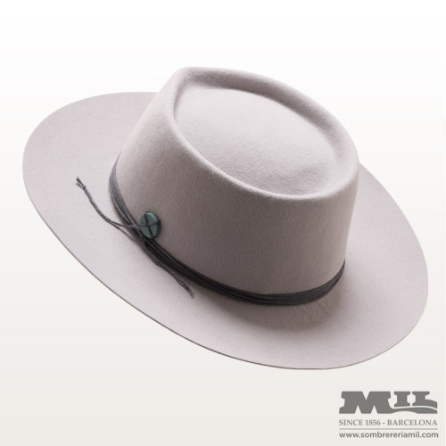 Hat 08001 by Mil