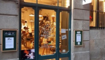 BarretADDictes: El taller artesà de barrets a Barcelona